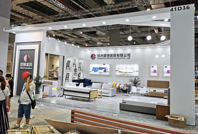 展會搭建布置中塑料材料如何選擇？膠黏劑又該如何選擇？