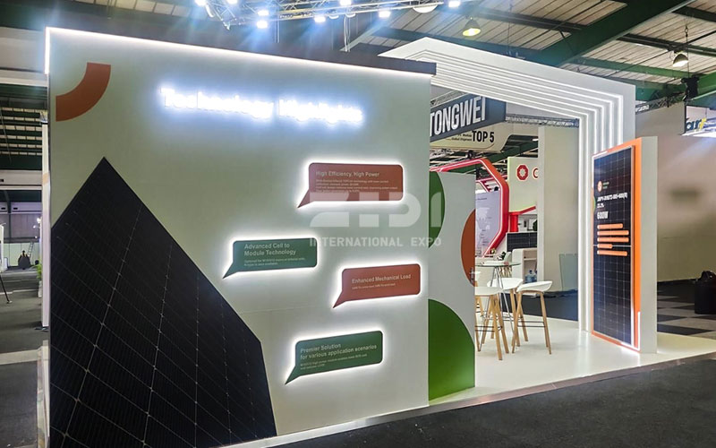 南非光伏展臺(tái)布置